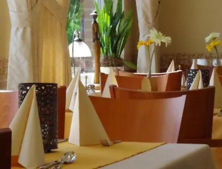 Ξενοδοχείο Und Restaurant Teegen *